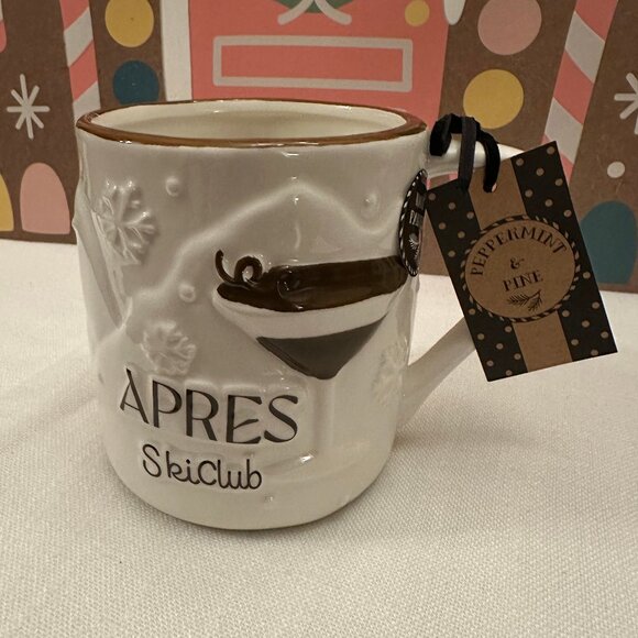 Peppermint & Pine Apres Ski Club Expresso Martini Mug NWT 2025 Hand Painted - Picture 3 of 5